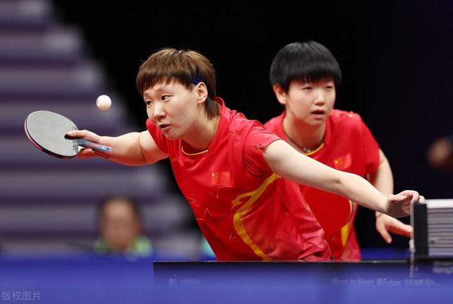 热点话题 热点话题